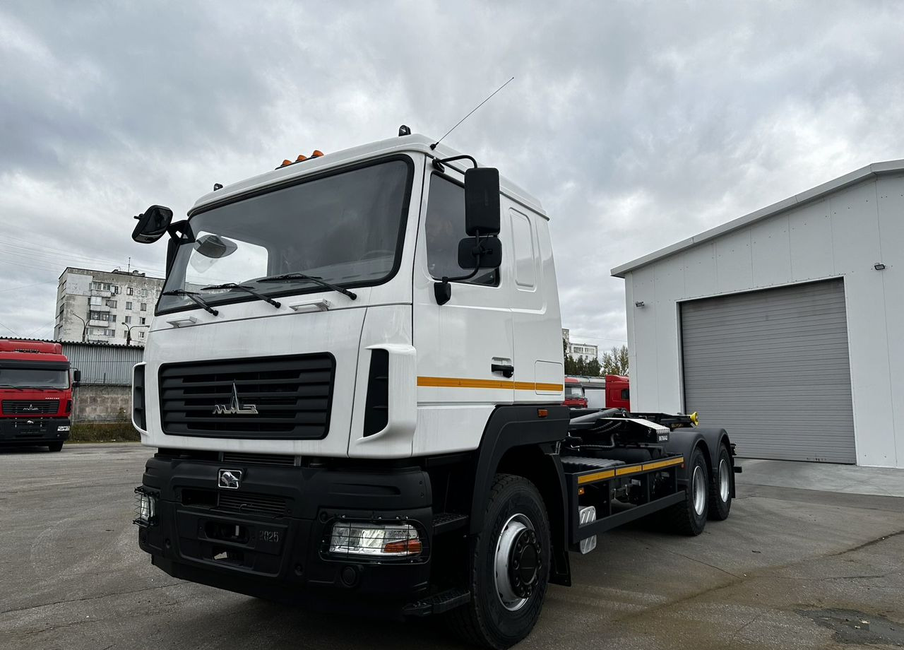 МАЗ 695028 - Крюковой мультилифт: фото 5 МАЗ 695028 - Крюковой мультилифт: фото 5