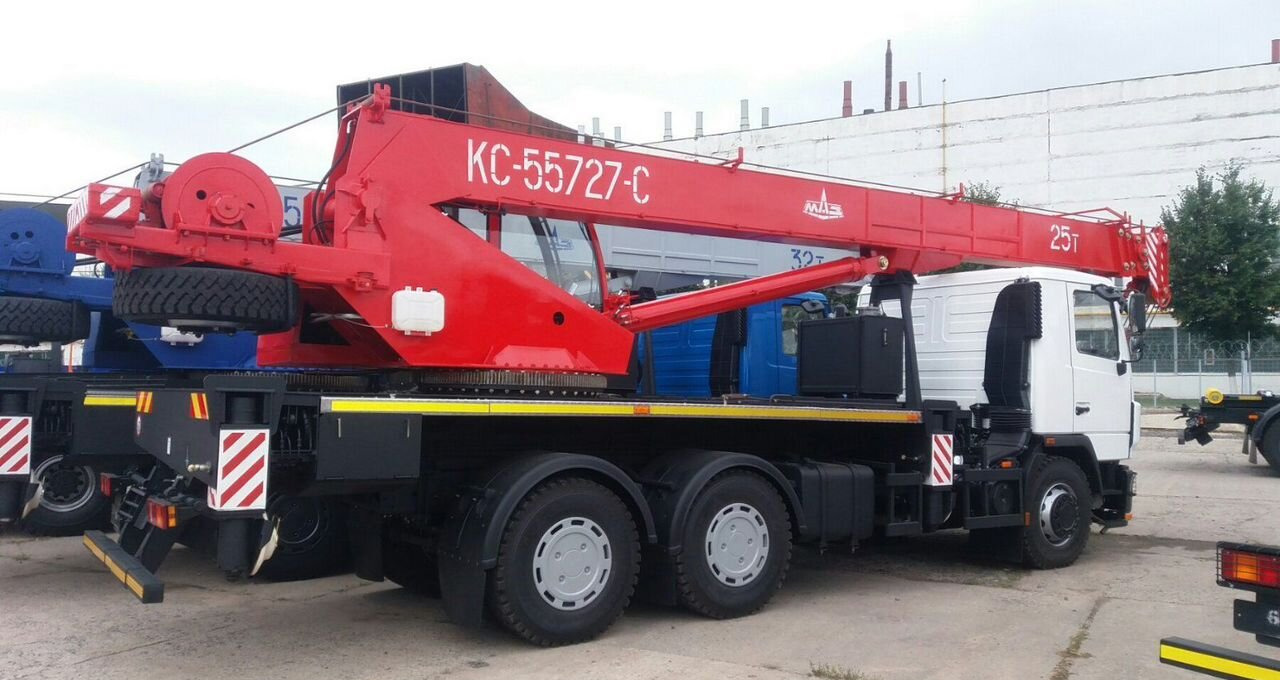 МАЗ КС-55727-C-12 - Мобильный кран: фото 3 МАЗ КС-55727-C-12 - Мобильный кран: фото 3