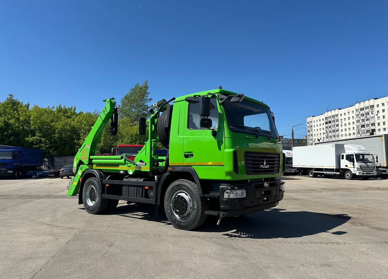 МАЗ МКС-3501 - Портальный бункеровоз: фото 3 МАЗ МКС-3501 - Портальный бункеровоз: фото 3