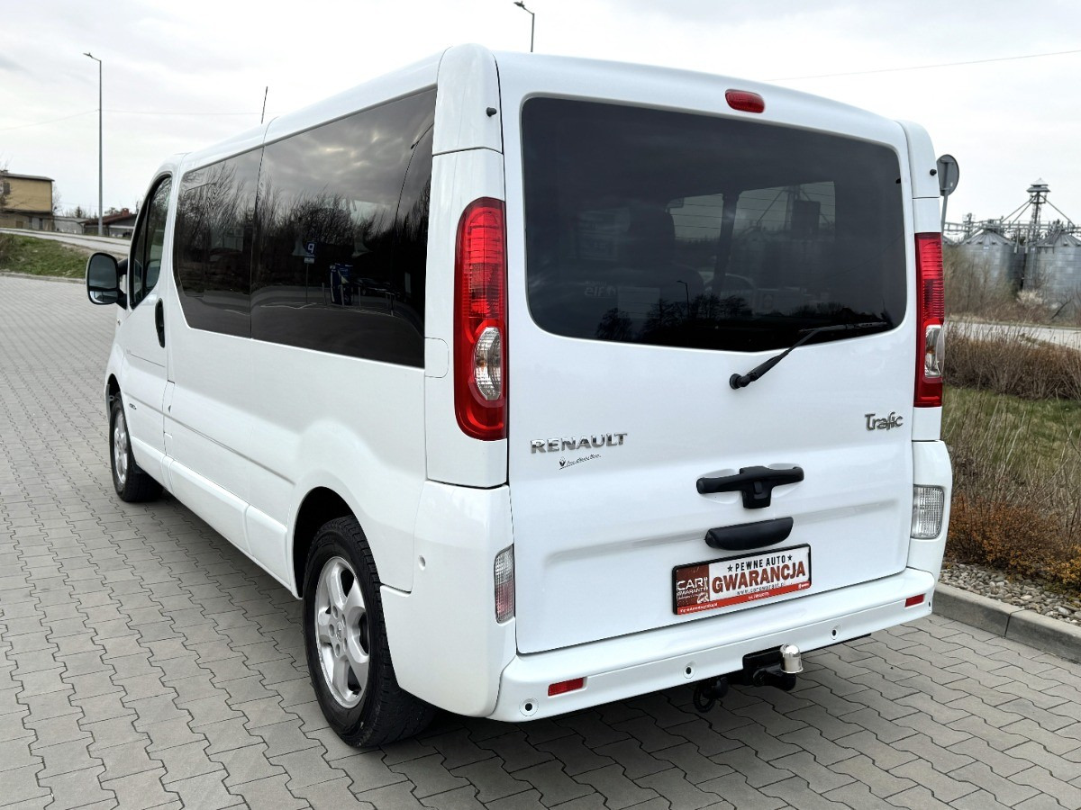 Renault Trafic L2 Long 2.5 150KM Black Edition 9 osobowy TOUR Nawiewy tylne - Микроавтобус, Пассажирский фургон: фото 3 Renault Trafic L2 Long 2.5 150KM Black Edition 9 osobowy TOUR Nawiewy tylne - Микроавтобус, Пассажирский фургон: фото 3