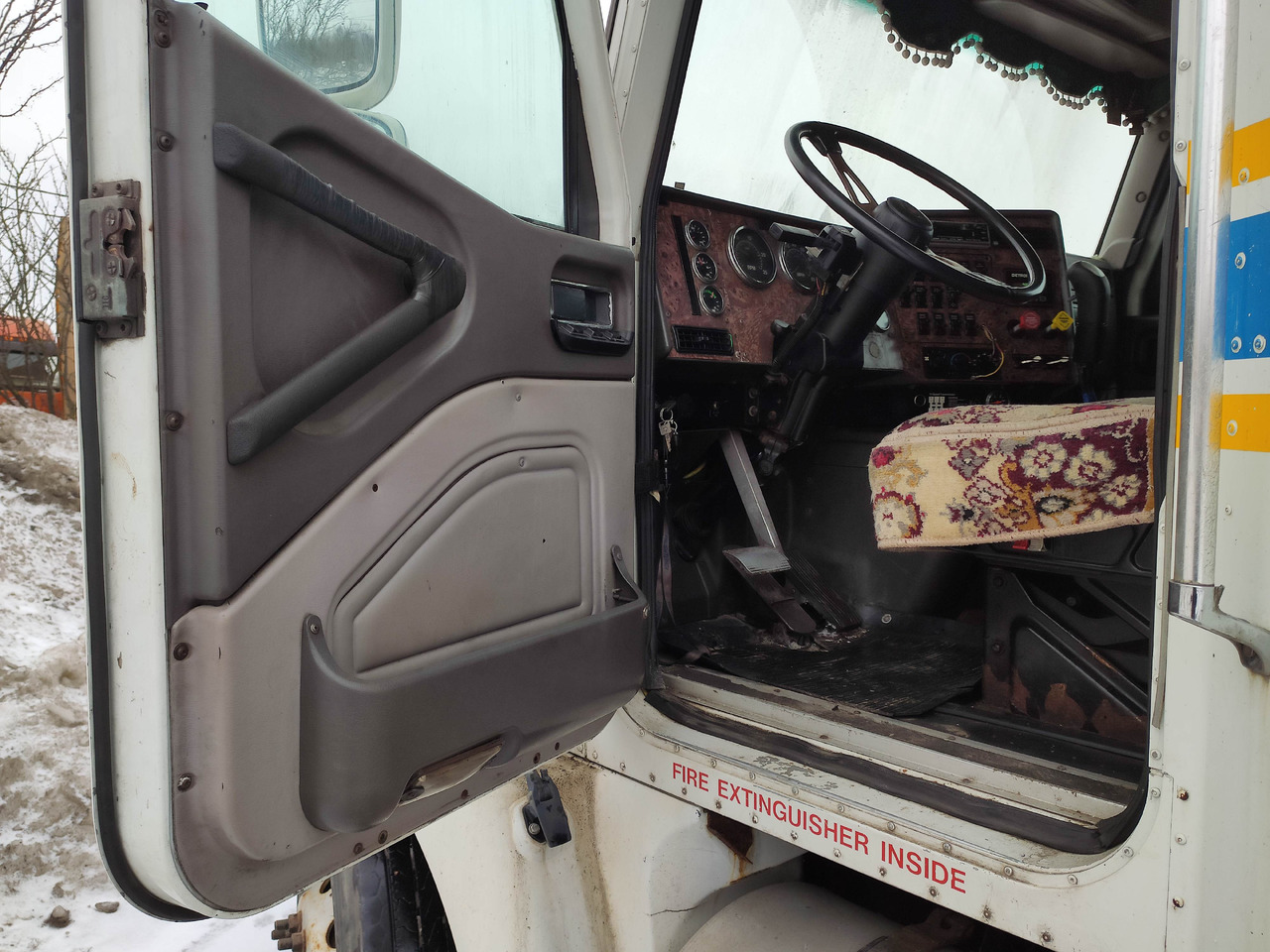 Тягач INTERNATIONAL 9200i: фото 17