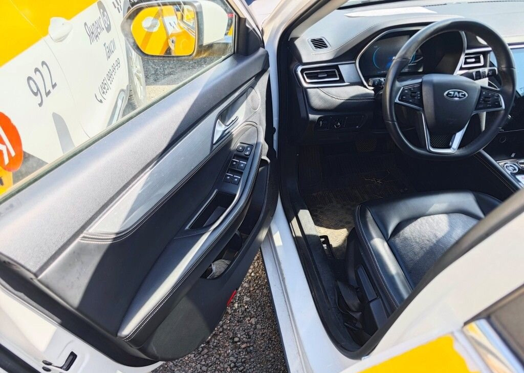 Легковой автомобиль JAC J7 1.5 CVT, 2023, 181 000 км: фото 8 Легковой автомобиль JAC J7 1.5 CVT, 2023, 181 000 км: фото 8