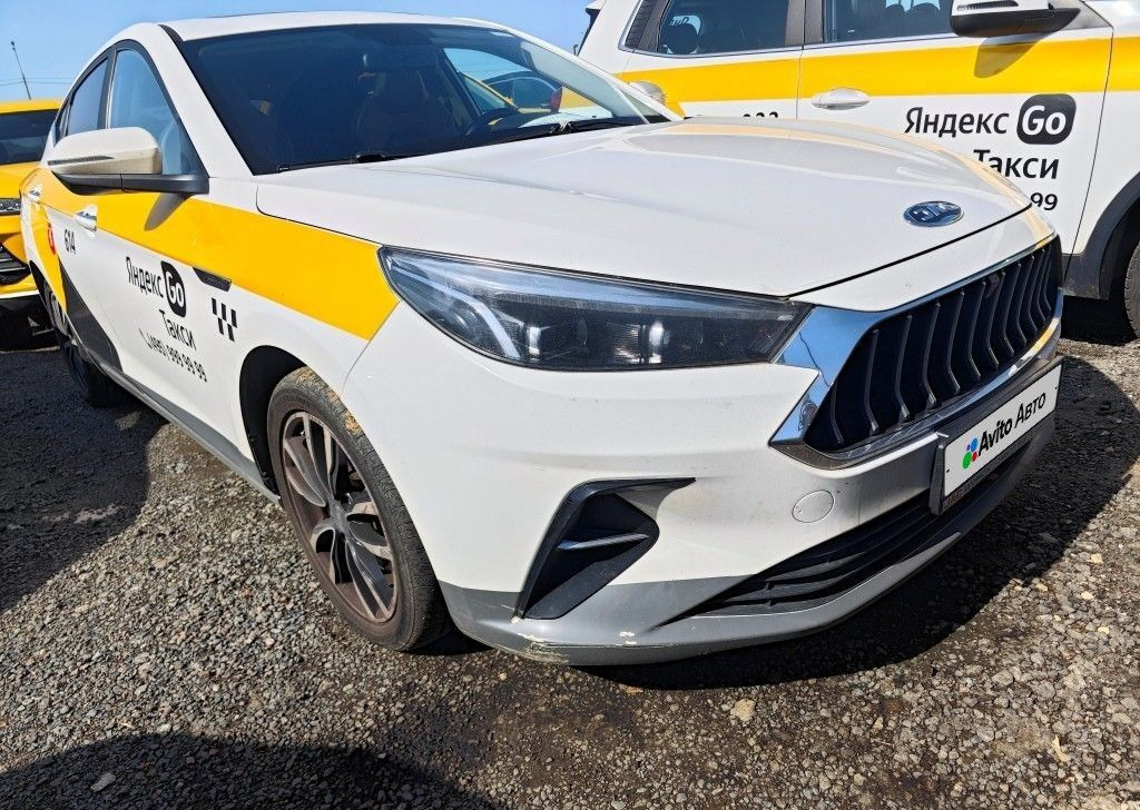 JAC J7 1.5 CVT, 2023, 181 000 км - Легковой автомобиль: фото 1 JAC J7 1.5 CVT, 2023, 181 000 км - Легковой автомобиль: фото 1