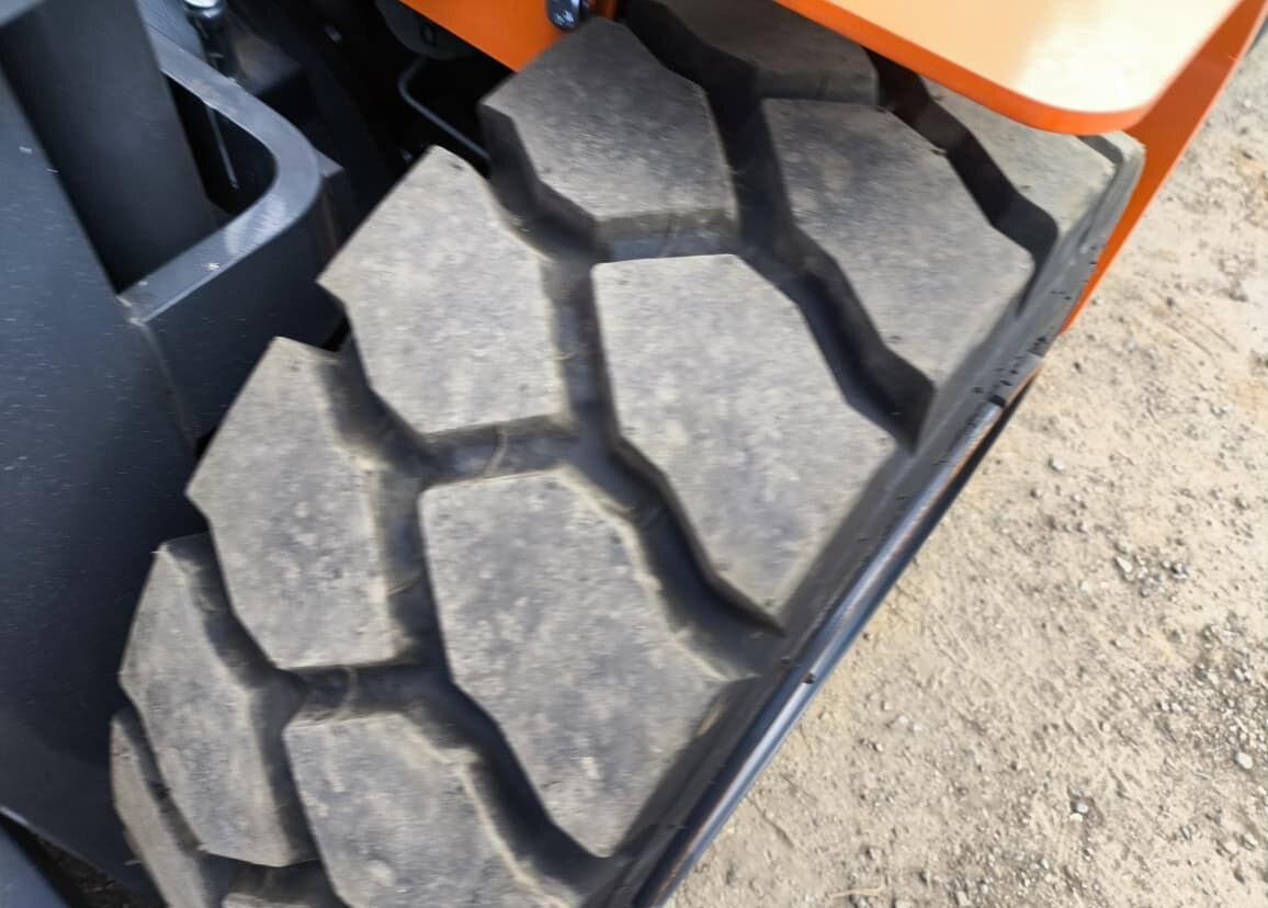 Вилочный погрузчик Lonking LG30DT: фото 8