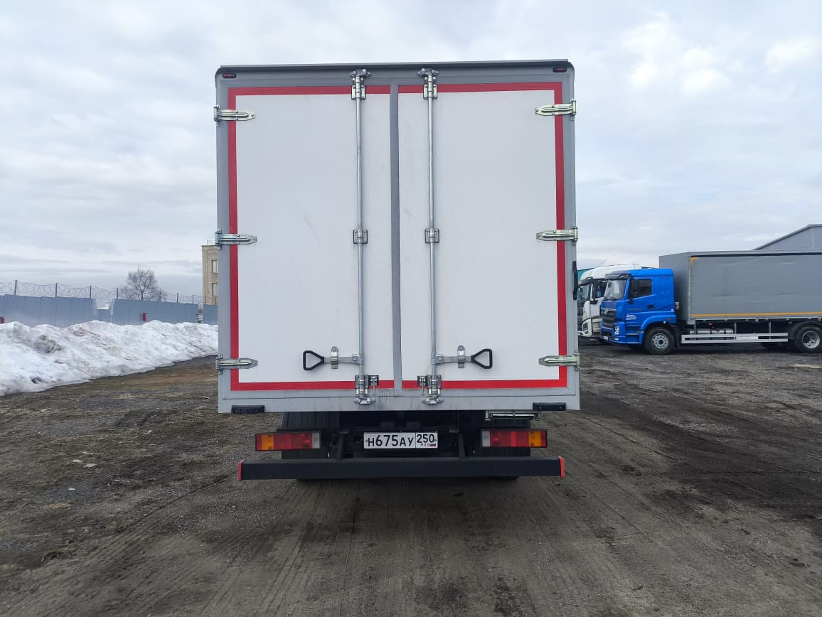 SOLLERS TR180 - Грузовик с закрытым кузовом: фото 3 SOLLERS TR180 - Грузовик с закрытым кузовом: фото 3