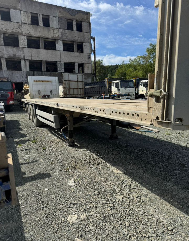 Schmitz Cargobull 9084 - Полуприцеп бортовой/ Платформа: фото 5 Schmitz Cargobull 9084 - Полуприцеп бортовой/ Платформа: фото 5