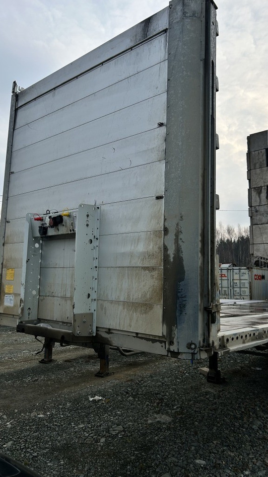 Бортовой полуприцеп/ Платформа Schmitz Cargobull: фото 7 Бортовой полуприцеп/ Платформа Schmitz Cargobull: фото 7