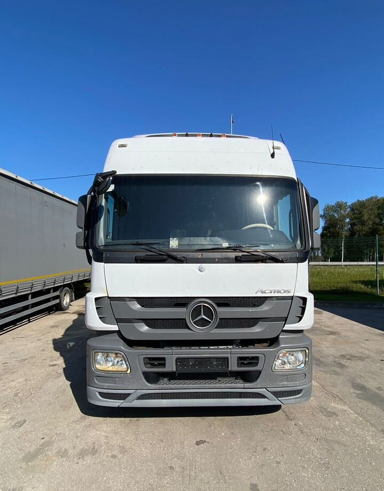 Mercedes-Benz Actros - Тягач: фото 2 Mercedes-Benz Actros - Тягач: фото 2