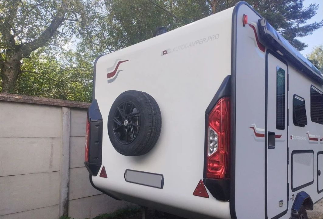 Автокемпер Лиса 3400 - Прицеп-дача (кемпер): фото 2 Автокемпер Лиса 3400 - Прицеп-дача (кемпер): фото 2