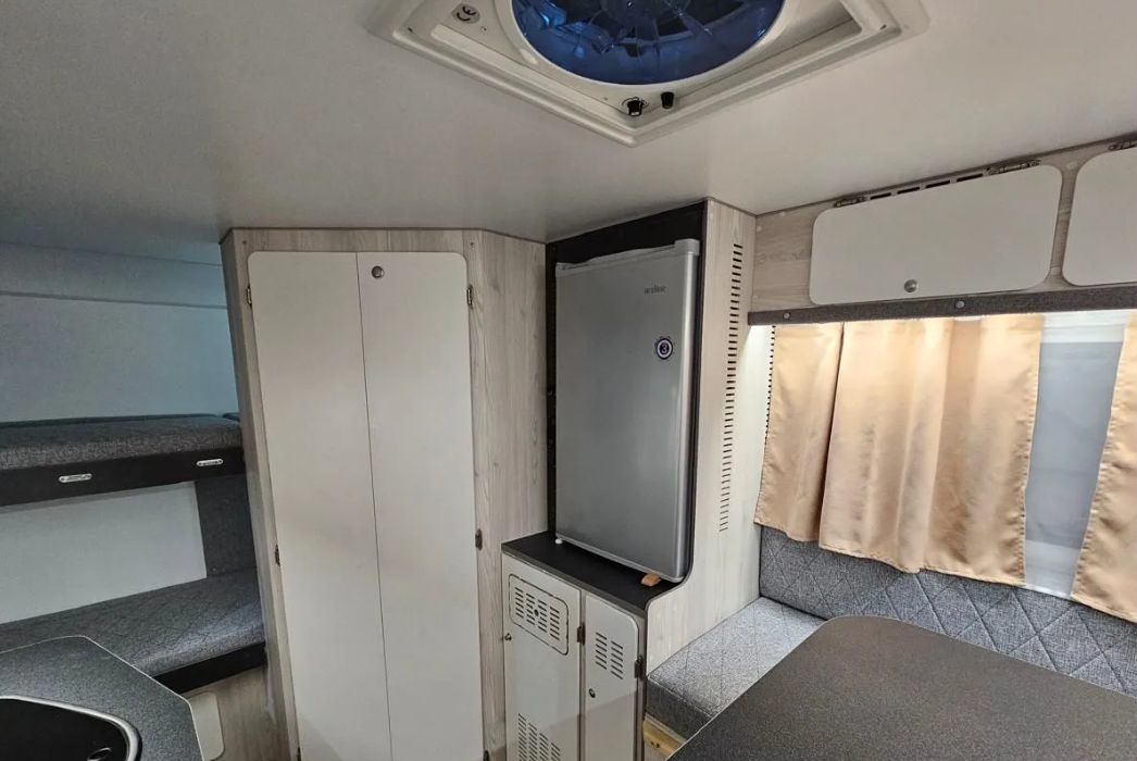 Прицеп-дача (кемпер) Автокемпер Лиса 3400: фото 9