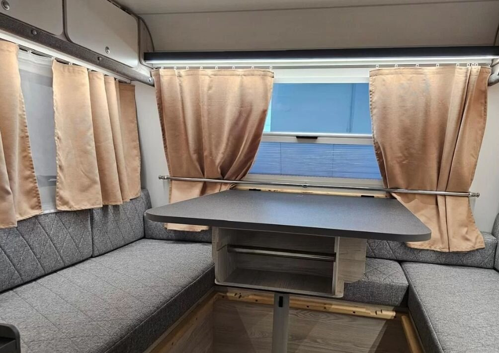 Автокемпер Лиса 3400 - Прицеп-дача (кемпер): фото 4 Автокемпер Лиса 3400 - Прицеп-дача (кемпер): фото 4