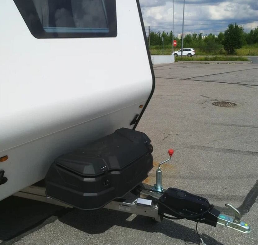 Автокемпер Лиса 3400 - Прицеп-дача (кемпер): фото 4 Автокемпер Лиса 3400 - Прицеп-дача (кемпер): фото 4