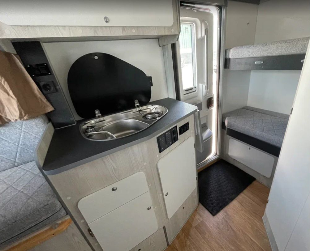 Прицеп-дача (кемпер) Автокемпер Лиса 3400: фото 7