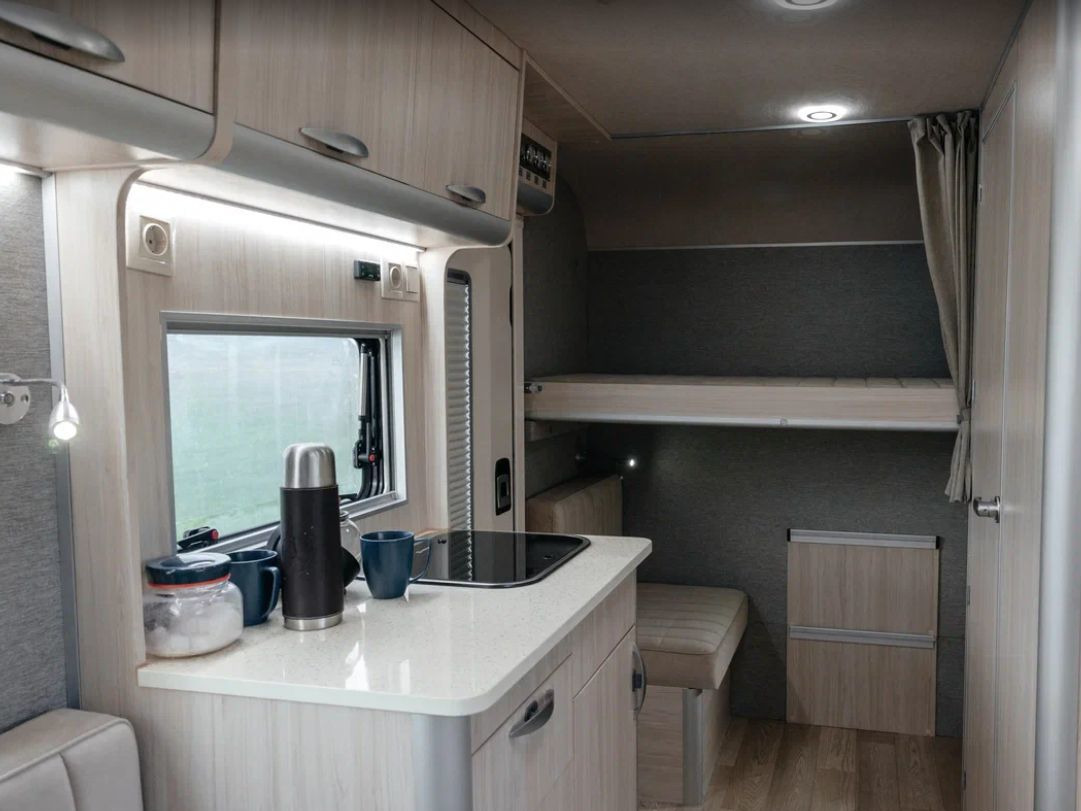 Прицеп-дача (кемпер) Чайка Вагон-дом: фото 16