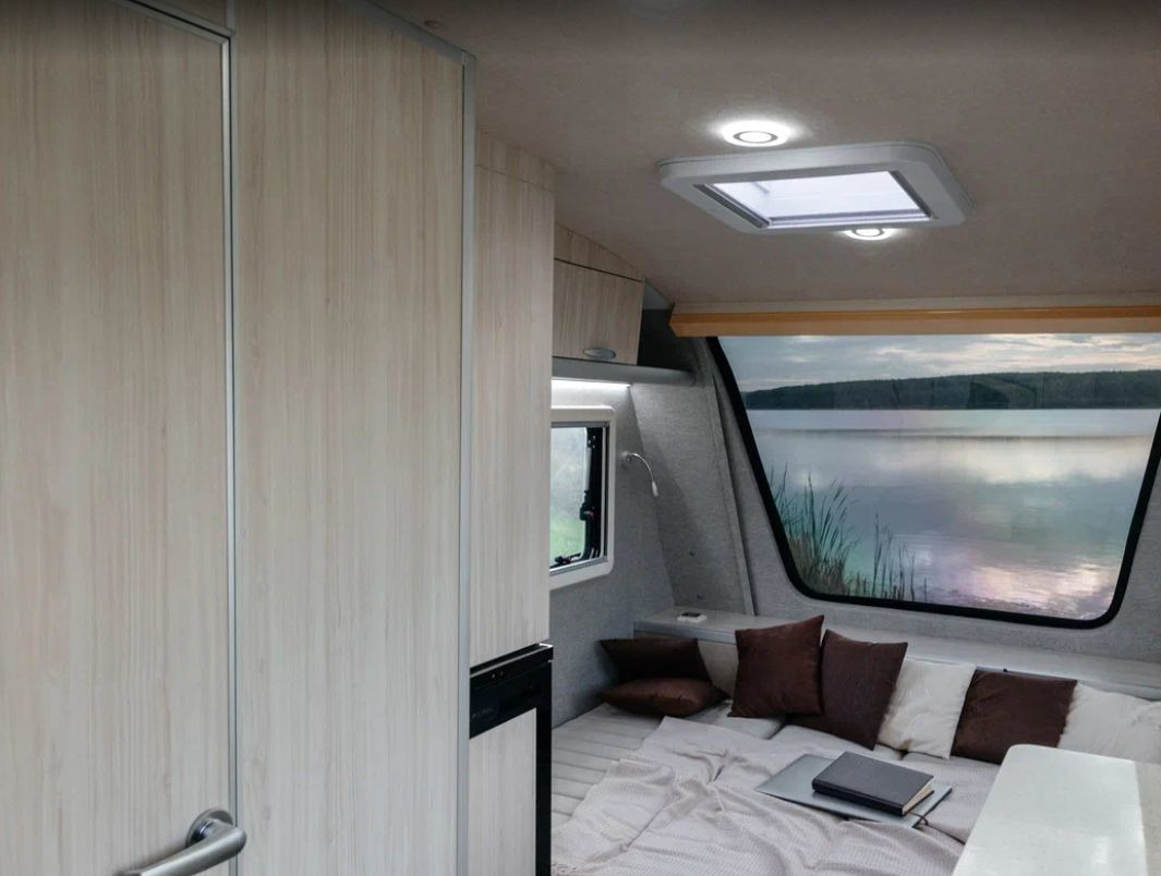 Прицеп-дача (кемпер) Чайка Вагон-дом: фото 11