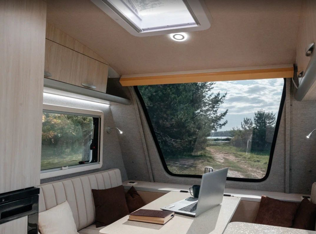 Прицеп-дача (кемпер) Чайка Вагон-дом: фото 9