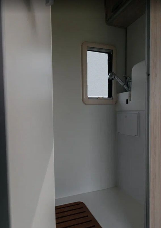 Прицеп-дача (кемпер) Чайка Вагон-дом: фото 12