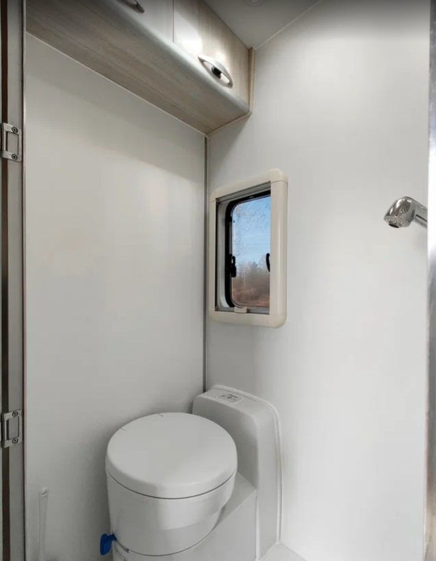 Прицеп-дача (кемпер) Чайка Вагон-дом: фото 12