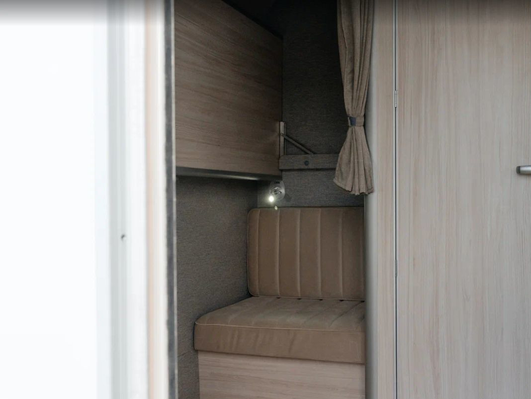 Прицеп-дача (кемпер) Чайка Вагон-дом: фото 15