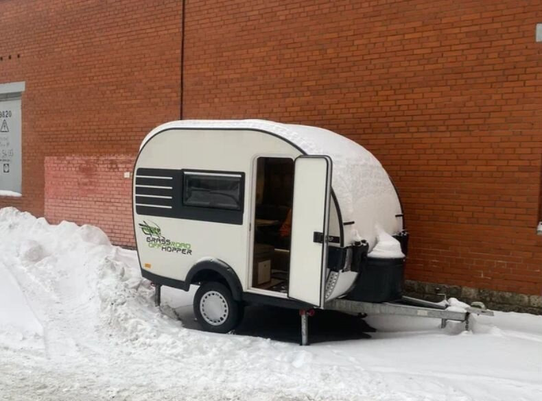 Grasshopper 290 ТМ - Прицеп-дача (кемпер): фото 1 Grasshopper 290 ТМ - Прицеп-дача (кемпер): фото 1