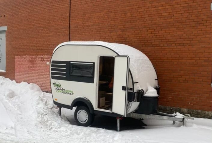 Grasshopper 290 ТМ - Прицеп-дача (кемпер): фото 1 Grasshopper 290 ТМ - Прицеп-дача (кемпер): фото 1