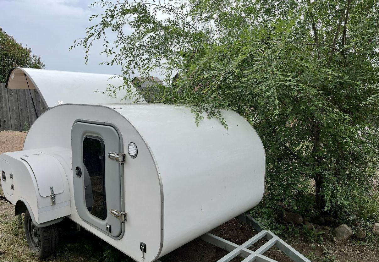 Вектор Лав 81010 - Прицеп дача: фото 1 Вектор Лав 81010 - Прицеп дача: фото 1