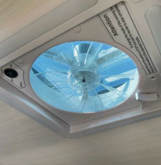 Прицеп дача Велес Гранд Туризмо: фото 11 Прицеп дача Велес Гранд Туризмо: фото 11