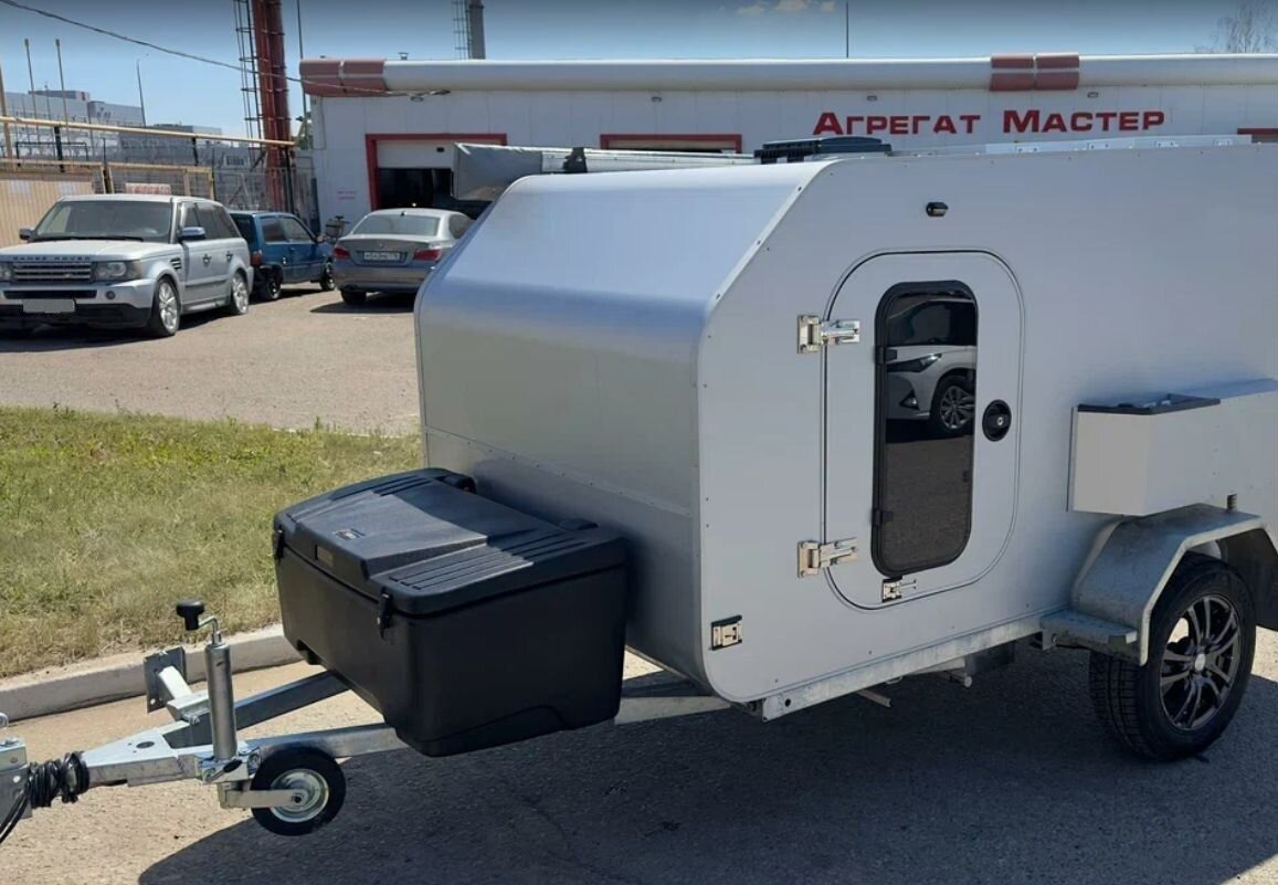 Велес Гранд Туризмо - Прицеп-дача (кемпер): фото 1 Велес Гранд Туризмо - Прицеп-дача (кемпер): фото 1