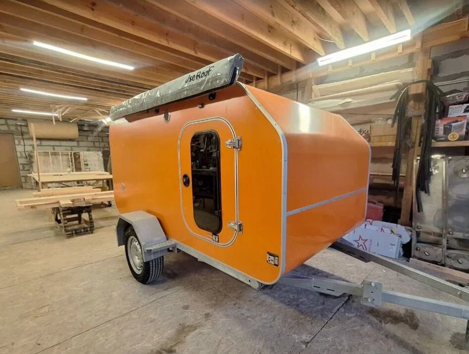 Велес Гранд Туризмо - Прицеп-дача (кемпер): фото 1 Велес Гранд Туризмо - Прицеп-дача (кемпер): фото 1