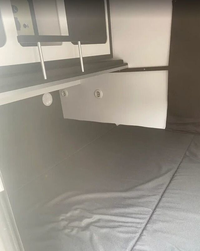 Велес Гранд Туризмо - Прицеп-дача (кемпер): фото 2 Велес Гранд Туризмо - Прицеп-дача (кемпер): фото 2