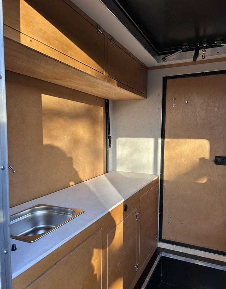 Велес Макс - Прицеп-дача (кемпер): фото 4 Велес Макс - Прицеп-дача (кемпер): фото 4