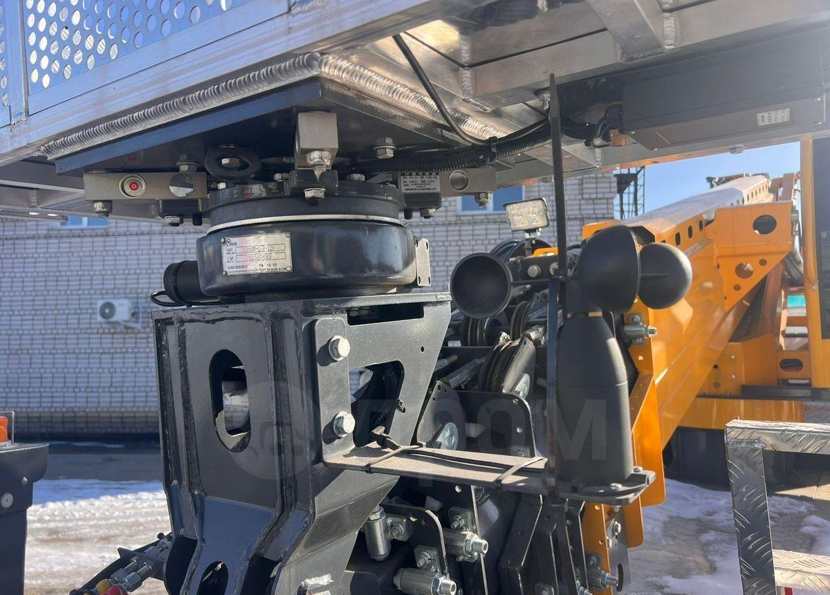 Новый Грузовик с подъемником Isuzu 100P: фото 14 Новый Грузовик с подъемником Isuzu 100P: фото 14