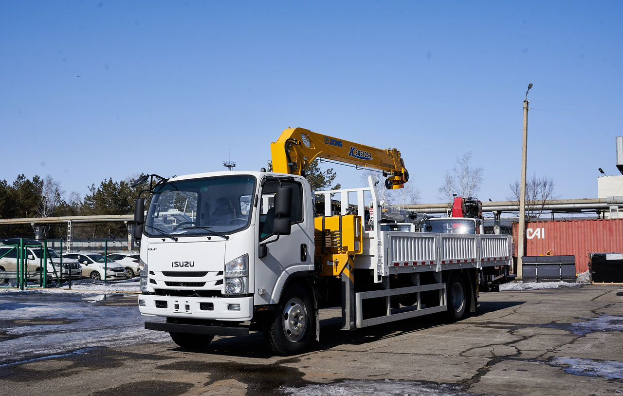 Isuzu Elf (N-series) - Грузовик бортовой/ Платформа, Автоманипулятор: фото 1 Isuzu Elf (N-series) - Грузовик бортовой/ Платформа, Автоманипулятор: фото 1