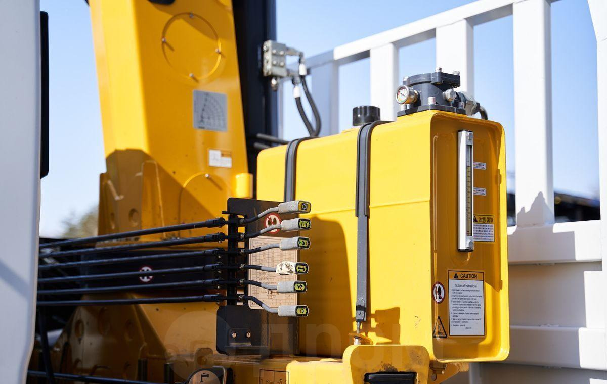 Новый Грузовик бортовой/ Платформа, Автоманипулятор Isuzu Elf: фото 12 Новый Грузовик бортовой/ Платформа, Автоманипулятор Isuzu Elf: фото 12