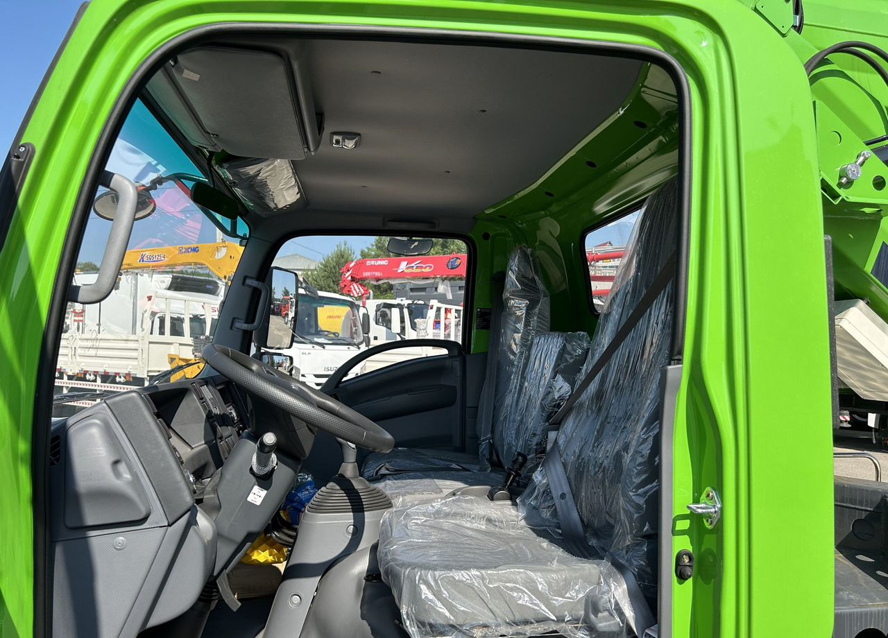 Новый Грузовик с подъемником Isuzu Elf: фото 14