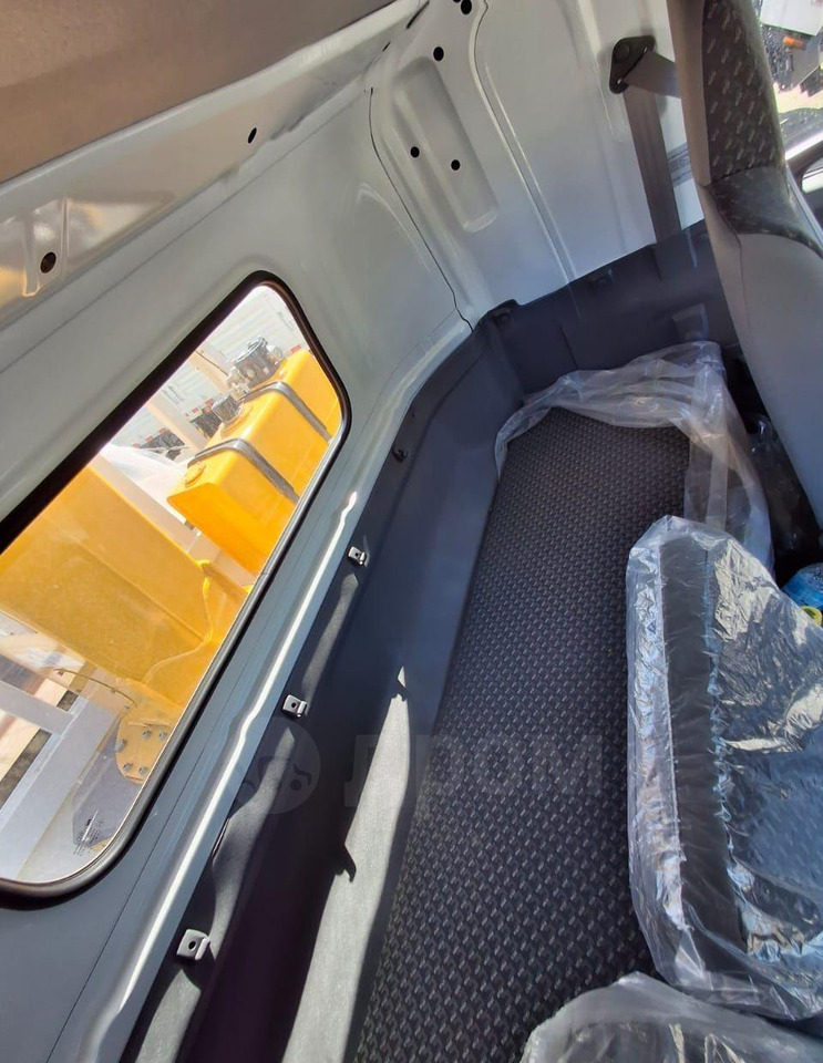 Новый Автоманипулятор Isuzu Elf: фото 10 Новый Автоманипулятор Isuzu Elf: фото 10