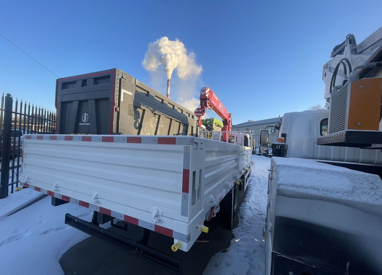 Isuzu Elf - Бортовой грузовик/ Платформа, Автоманипулятор: фото 5 Isuzu Elf - Бортовой грузовик/ Платформа, Автоманипулятор: фото 5