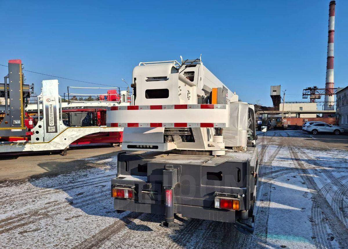 Новый Мобильный кран Isuzu Elf: фото 6