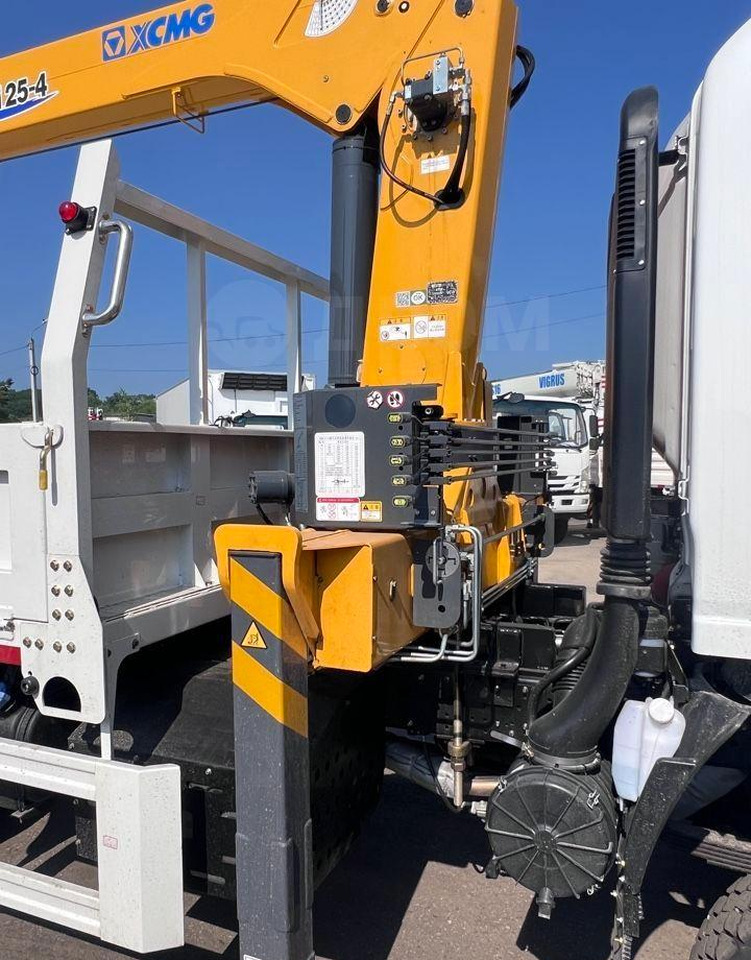 Новый Автоманипулятор Isuzu Elf: фото 8 Новый Автоманипулятор Isuzu Elf: фото 8