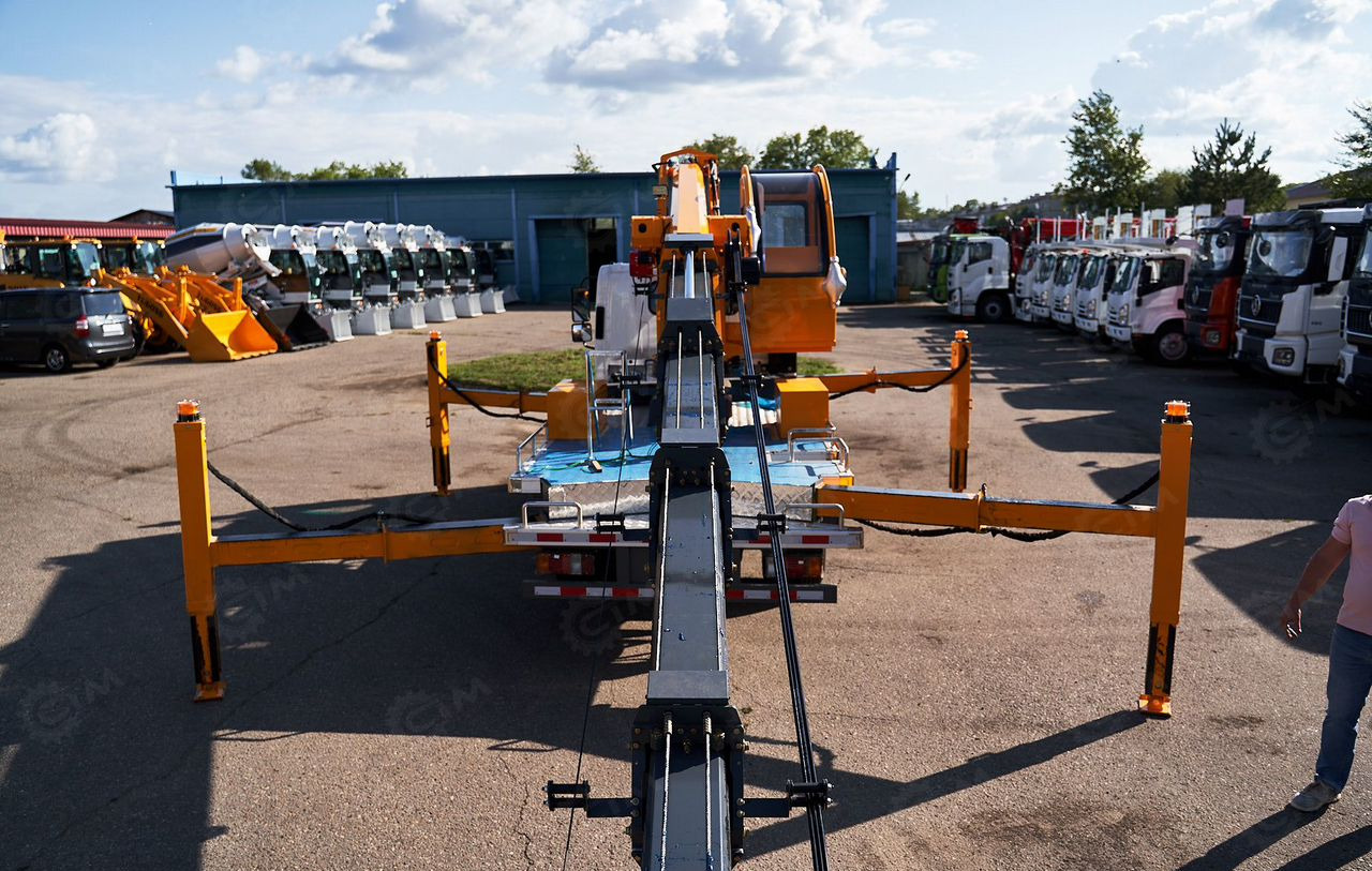 Новый Грузовик с подъемником Isuzu Elf: фото 19