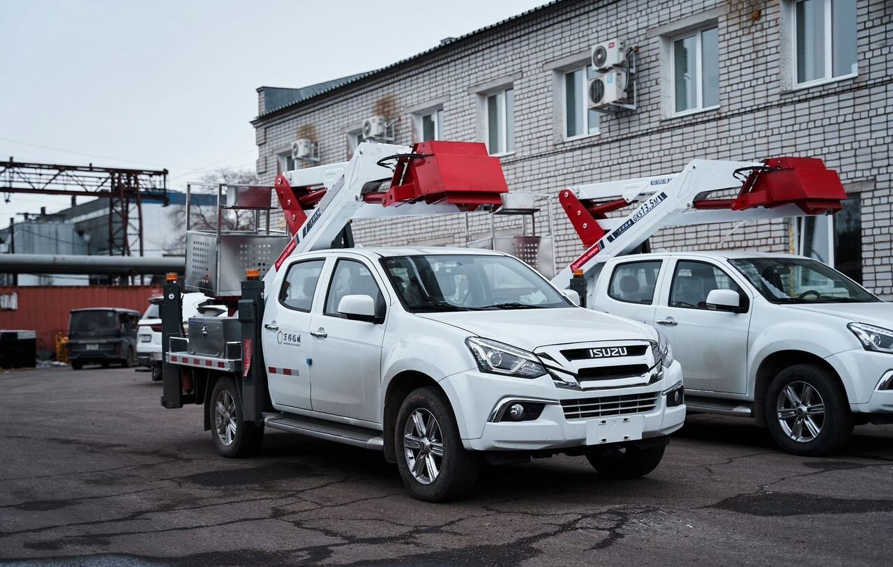 Isuzu Elf - Автовышка: фото 3 Isuzu Elf - Автовышка: фото 3