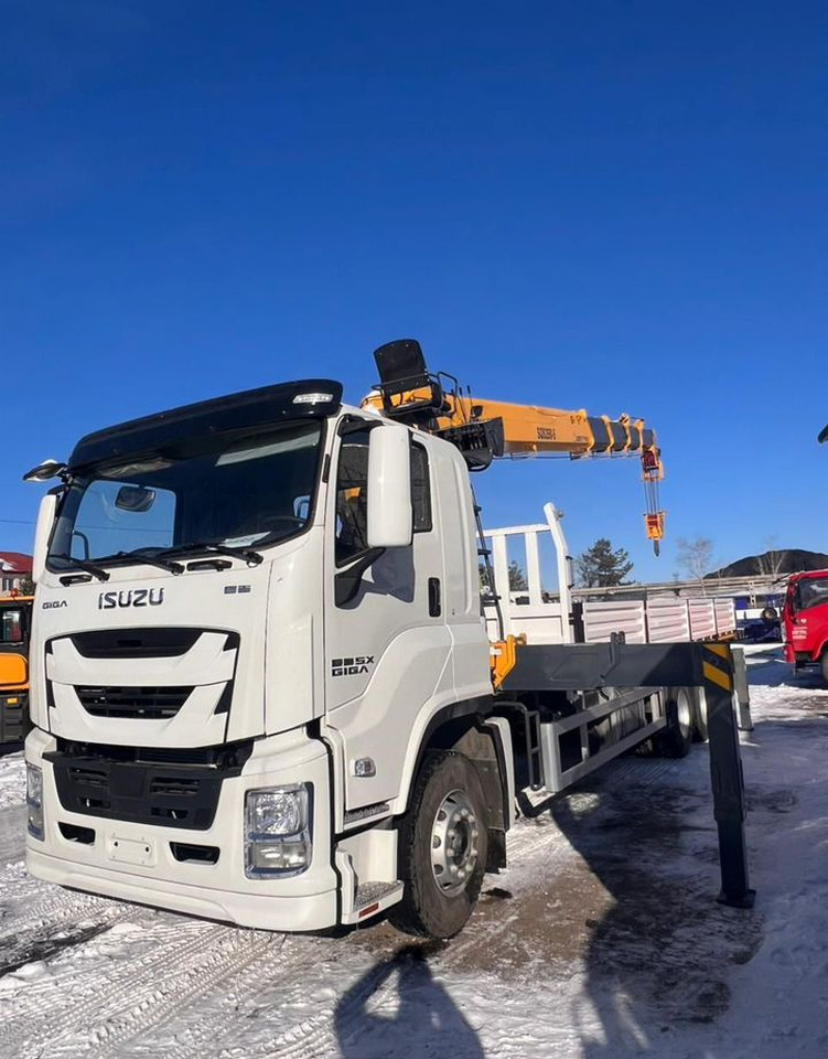 Isuzu Giga (C-series) - Грузовик бортовой/ Платформа, Автоманипулятор: фото 2 Isuzu Giga (C-series) - Грузовик бортовой/ Платформа, Автоманипулятор: фото 2
