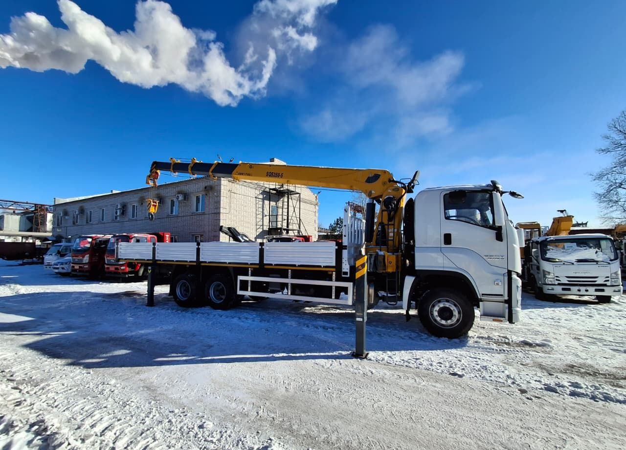 Новый Грузовик бортовой/ Платформа, Автоманипулятор Isuzu Giga (C-series): фото 13
