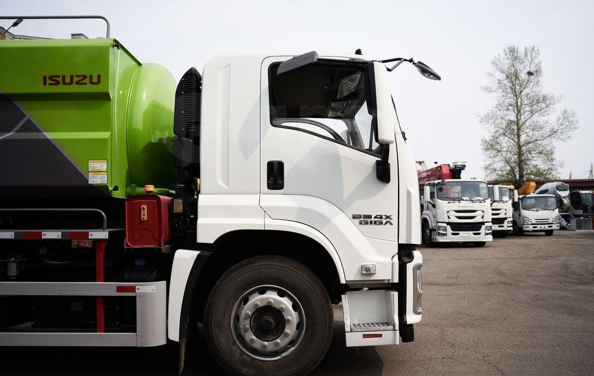 Новый Ассенизатор Isuzu Giga: фото 17