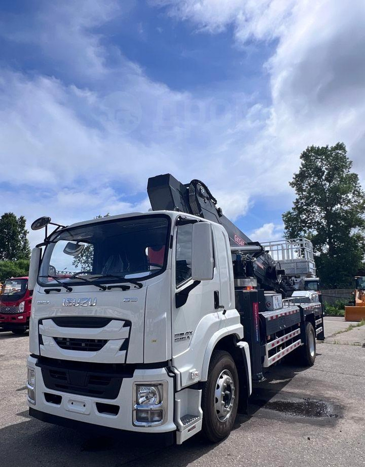 Isuzu Giga - Грузовик с подъемником: фото 4 Isuzu Giga - Грузовик с подъемником: фото 4