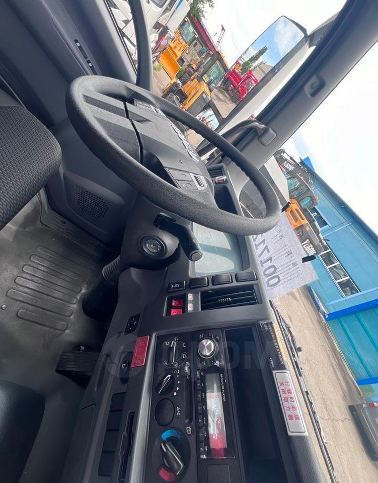 Новый Грузовик бортовой/ Платформа, Автоманипулятор Isuzu Giga: фото 20 Новый Грузовик бортовой/ Платформа, Автоманипулятор Isuzu Giga: фото 20