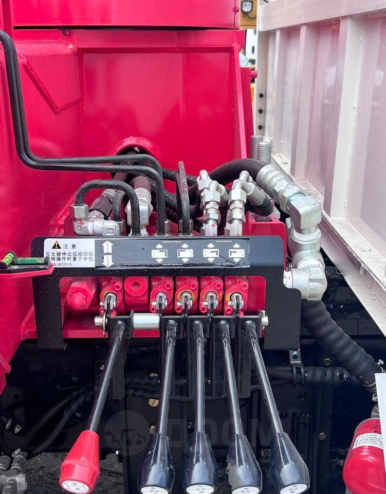 Новый Грузовик бортовой/ Платформа, Автоманипулятор Isuzu Giga: фото 19 Новый Грузовик бортовой/ Платформа, Автоманипулятор Isuzu Giga: фото 19