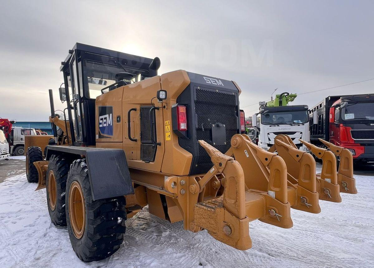 Новый Грейдер SEM 922F AWD: фото 13