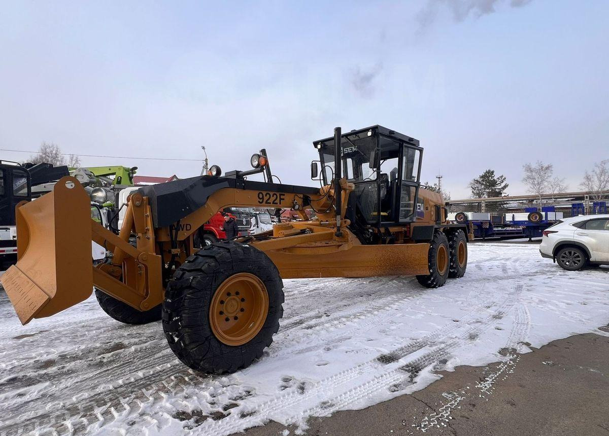 Новый Грейдер SEM 922F AWD: фото 10