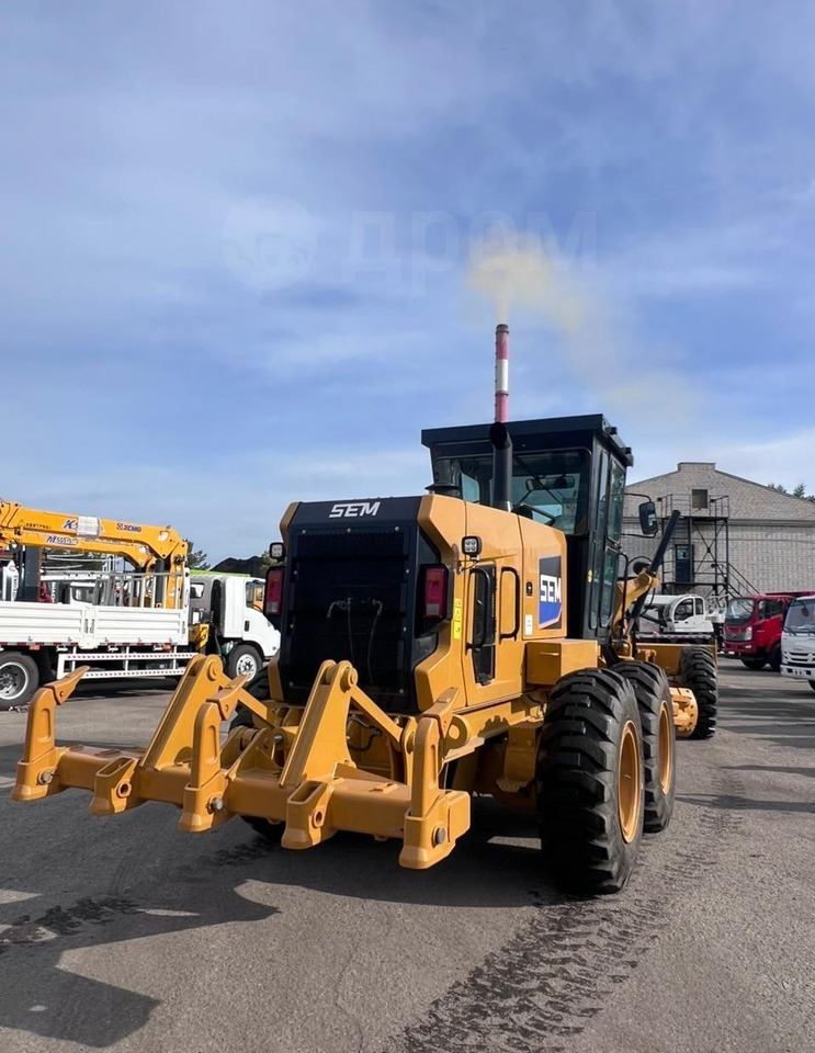 Новый Грейдер SEM 922F AWD: фото 19 Новый Грейдер SEM 922F AWD: фото 19